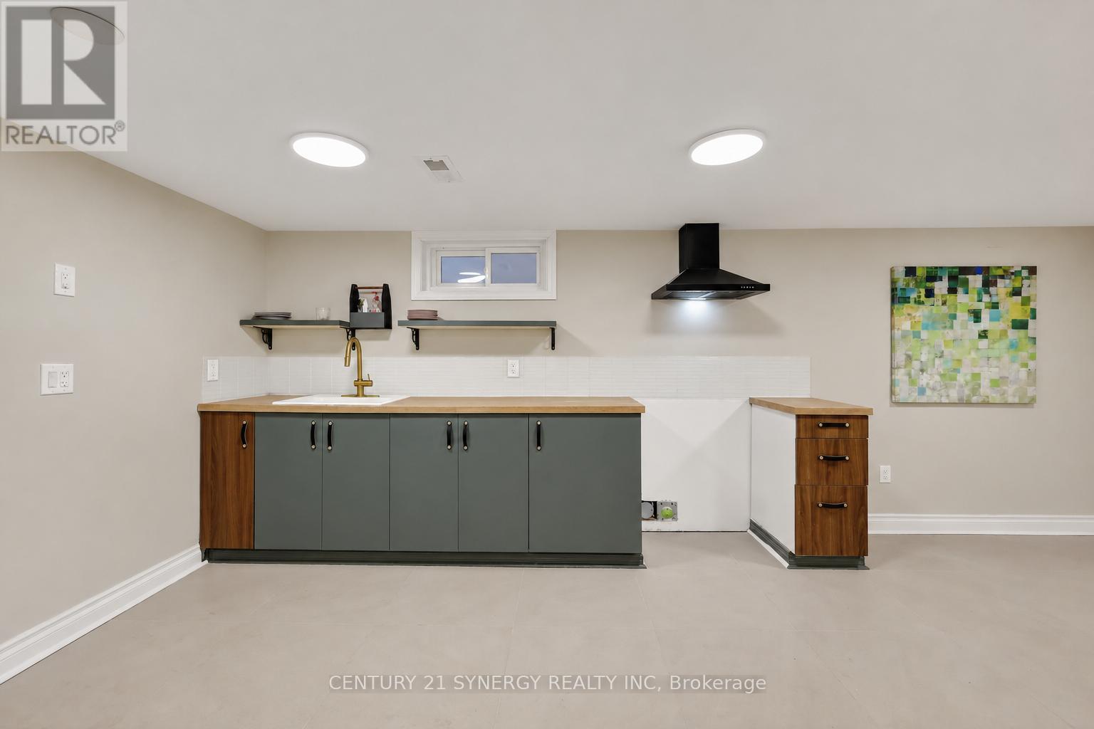 2358 JOLIFFE STREET - 32