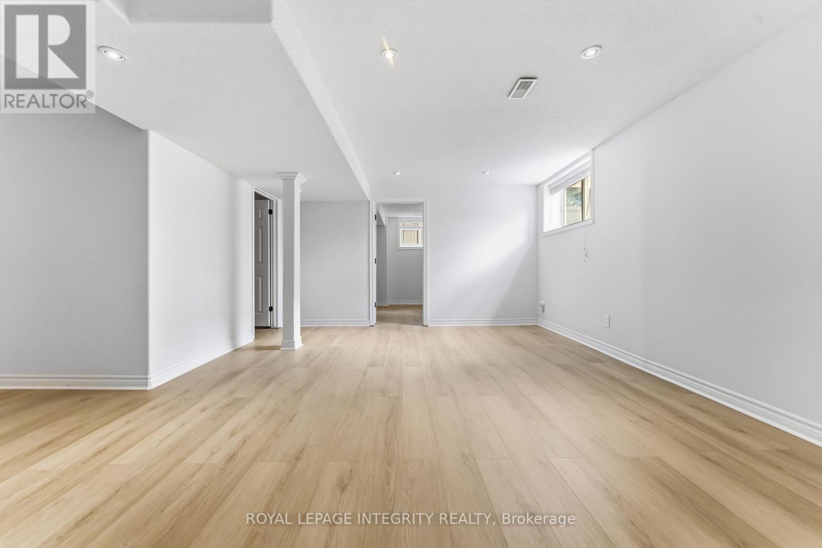 68 GREATWOOD CRESCENT - 34