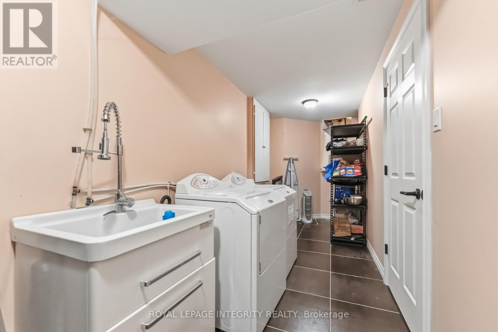 68 GREATWOOD CRESCENT - 39