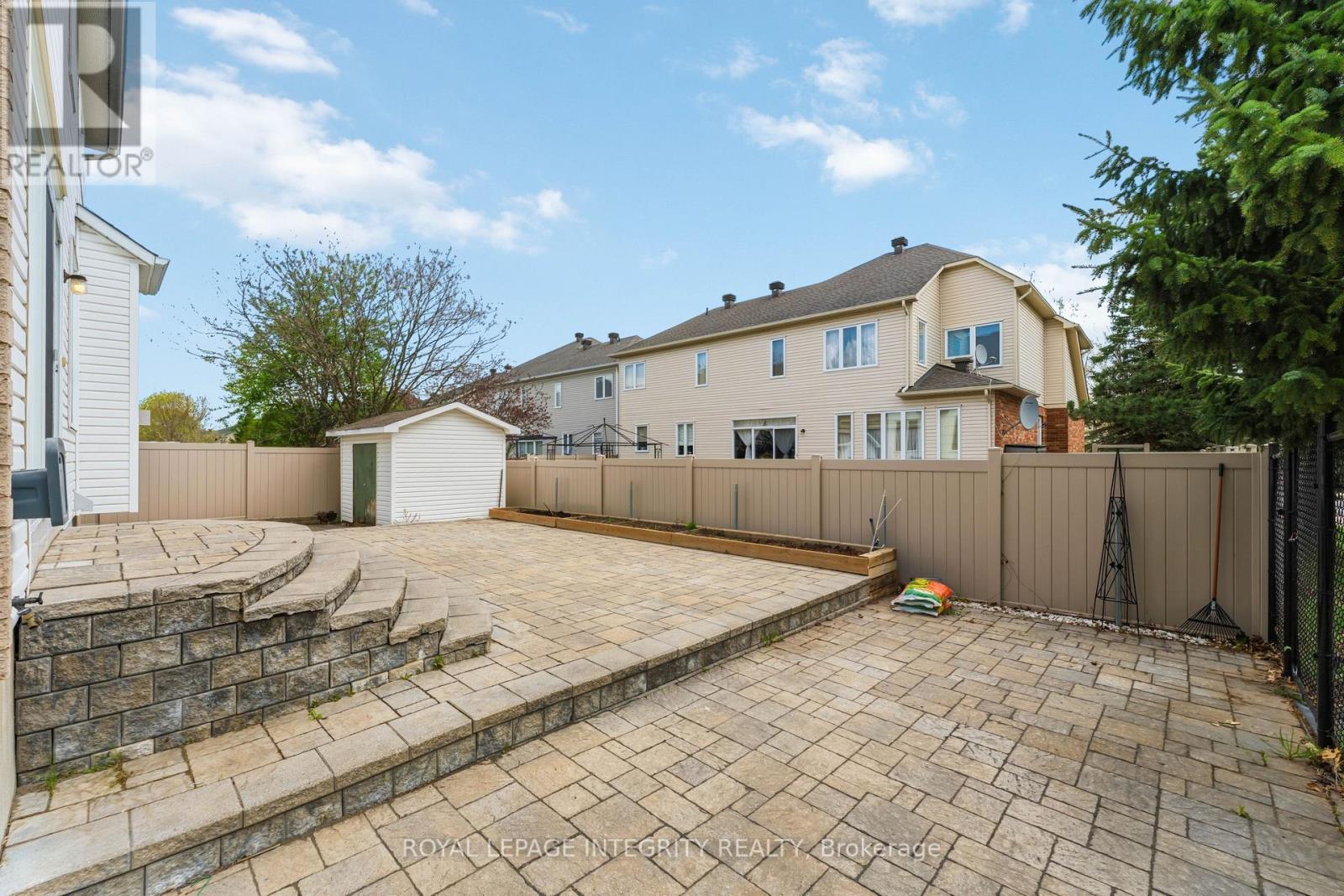 68 GREATWOOD CRESCENT - 40