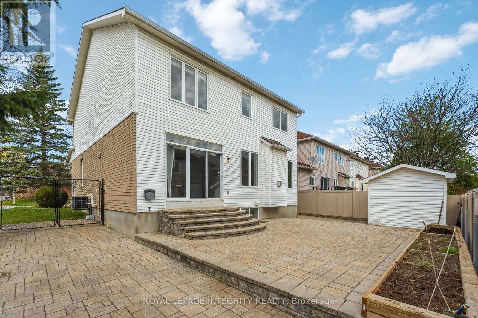 68 GREATWOOD CRESCENT - 42