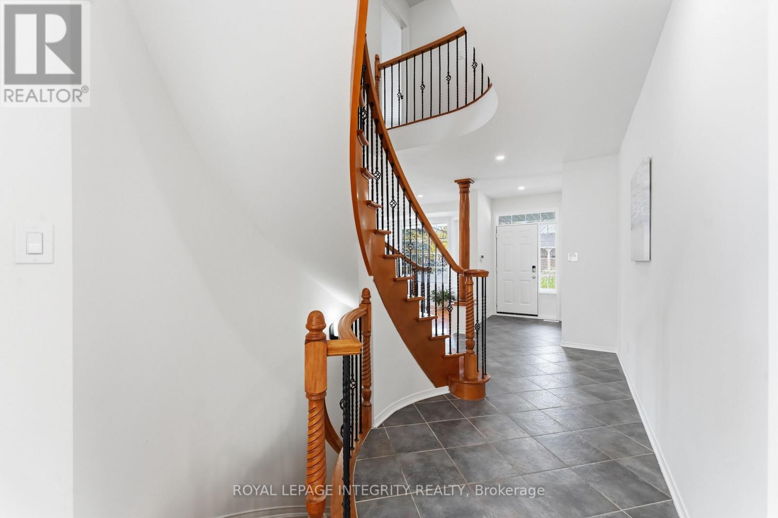 68 GREATWOOD CRESCENT - 9