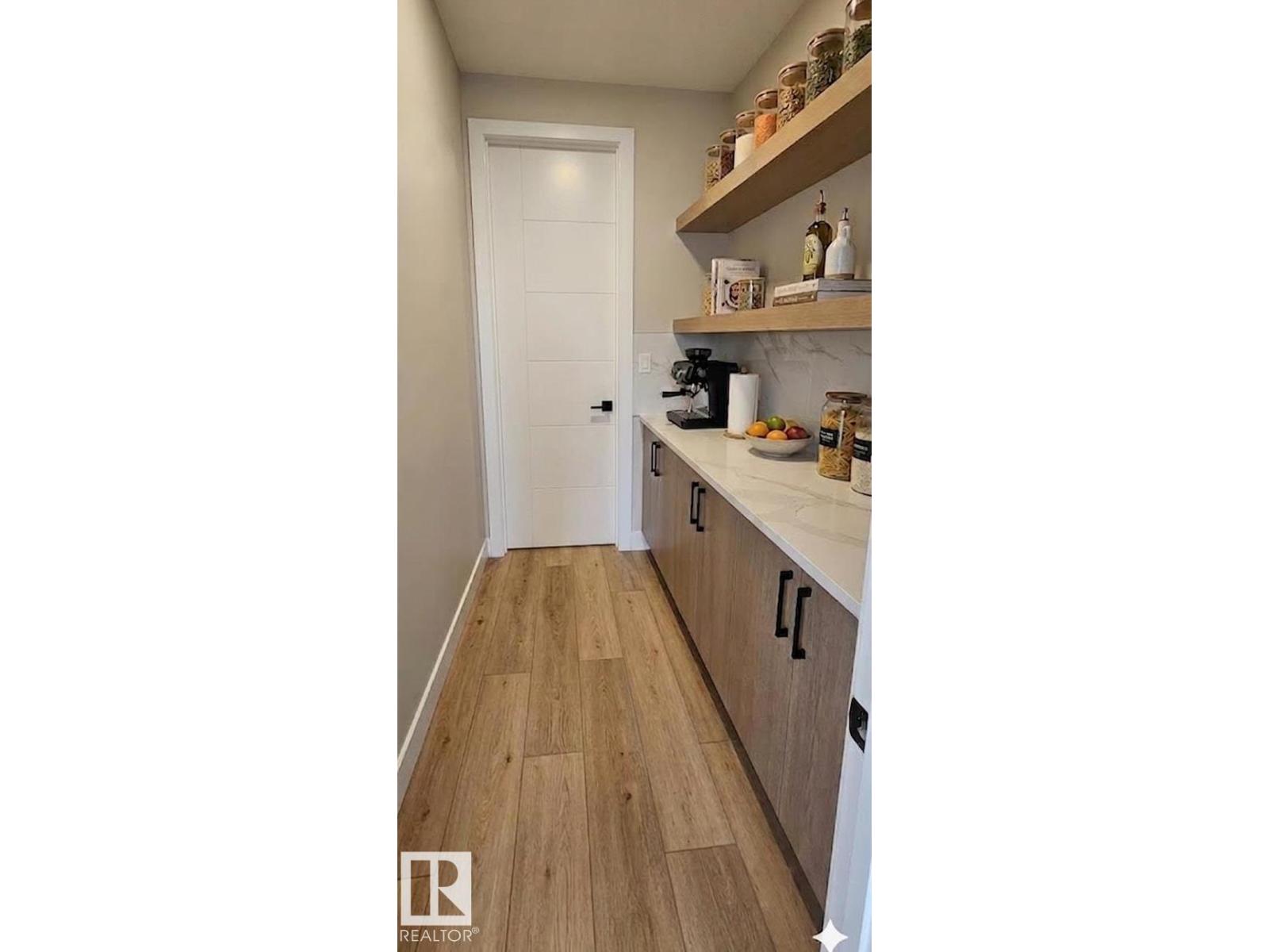 53 Mockingbird Cres - 13