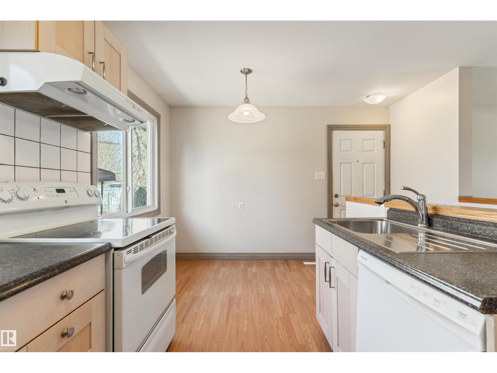 10620 68 AV NW, Edmonton