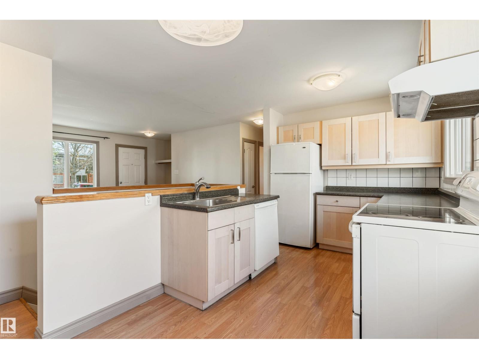 10620 68 AV NW, Edmonton