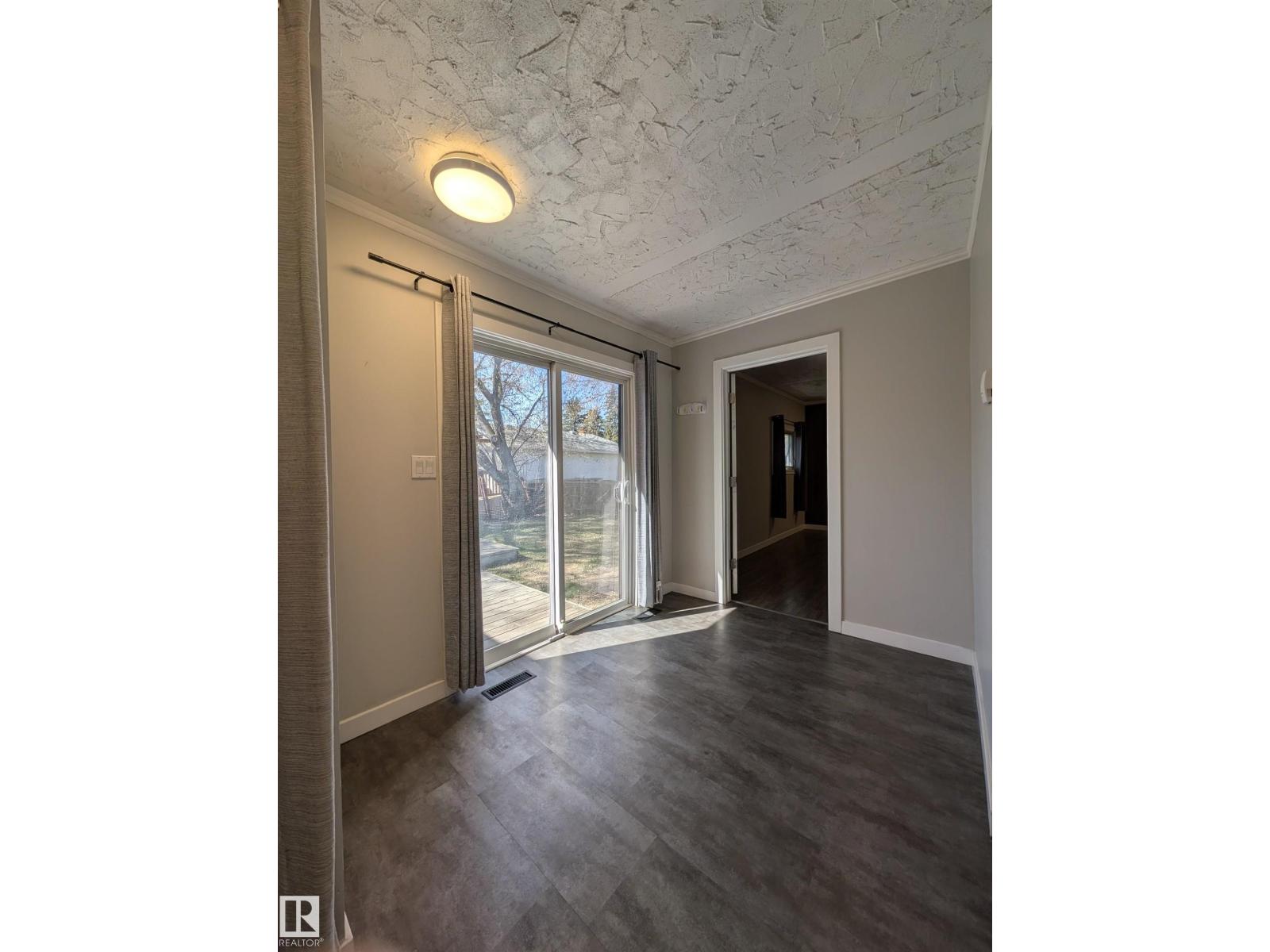13528 139 ST NW, Edmonton