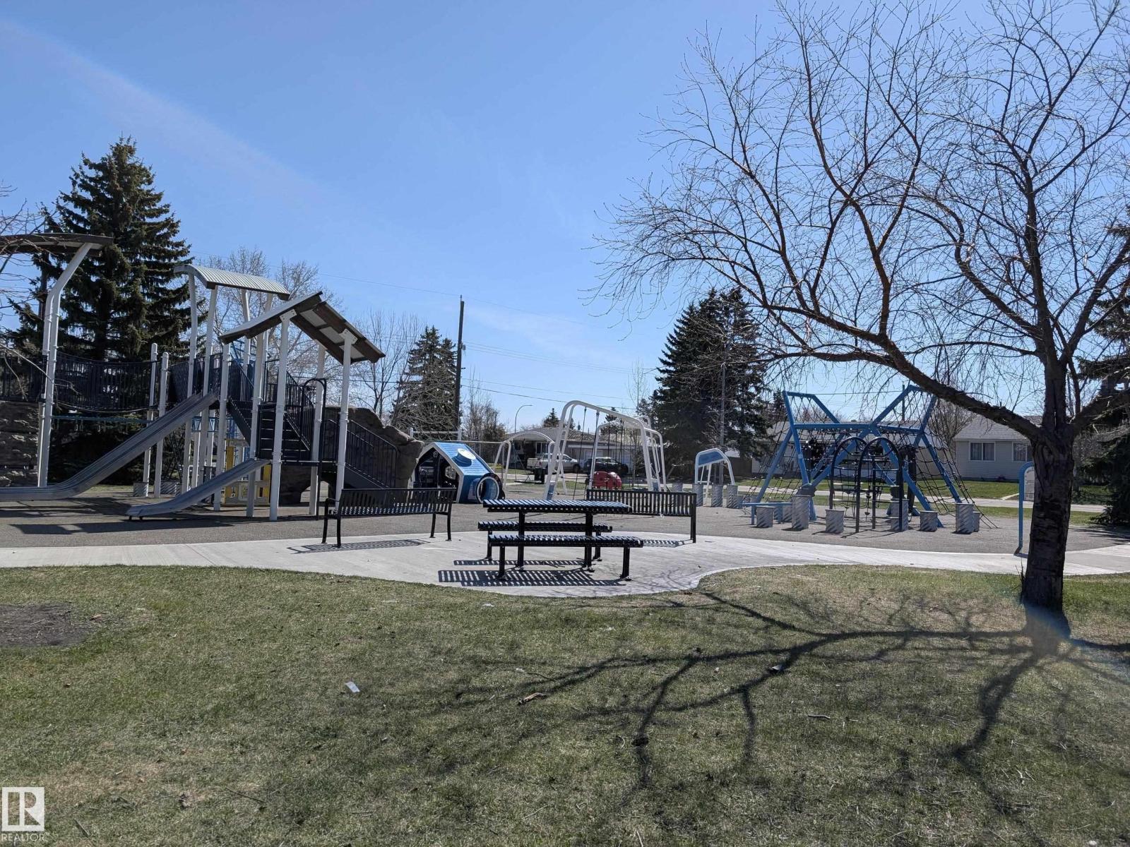 13528 139 ST NW, Edmonton