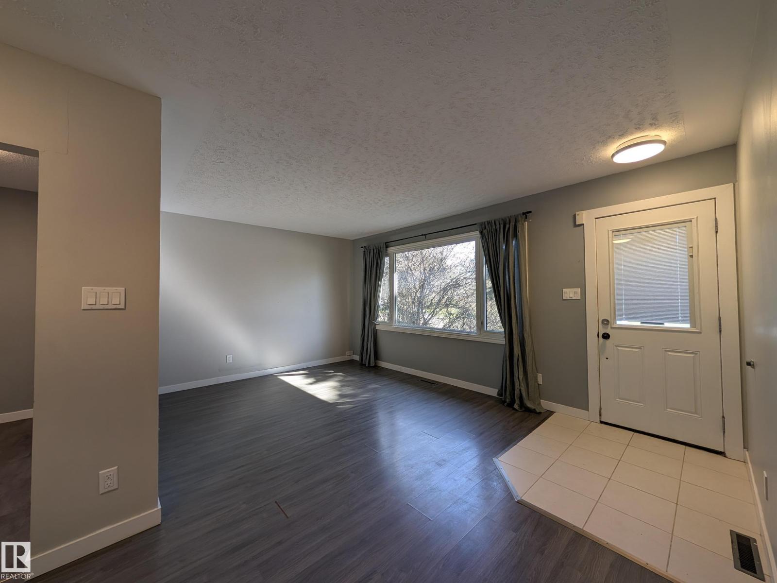 13528 139 ST NW, Edmonton