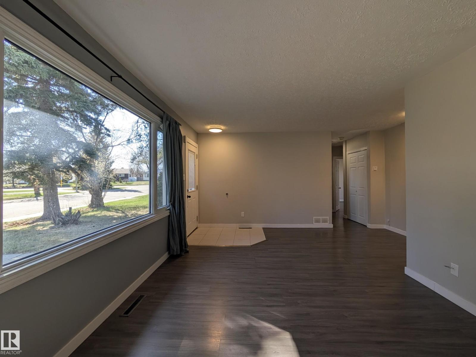 13528 139 ST NW, Edmonton