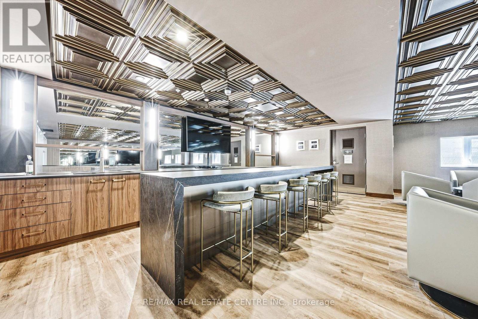 #111 34 NORMAN STREET - 20