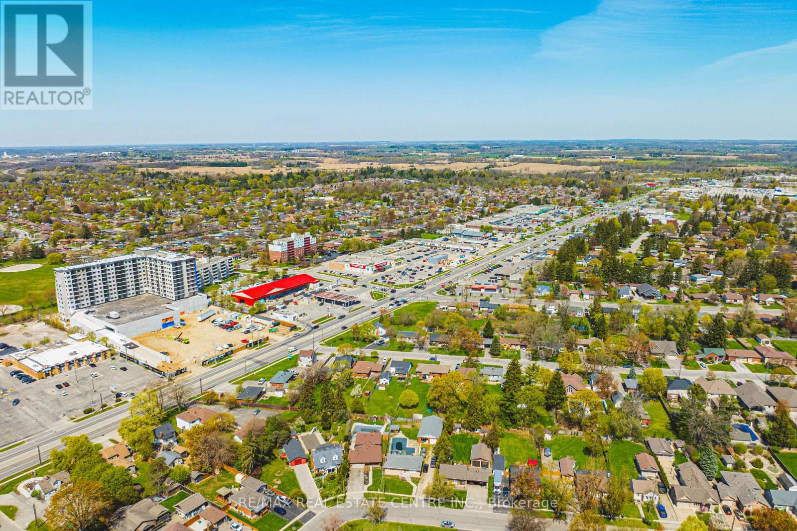 #111 34 NORMAN STREET - 35