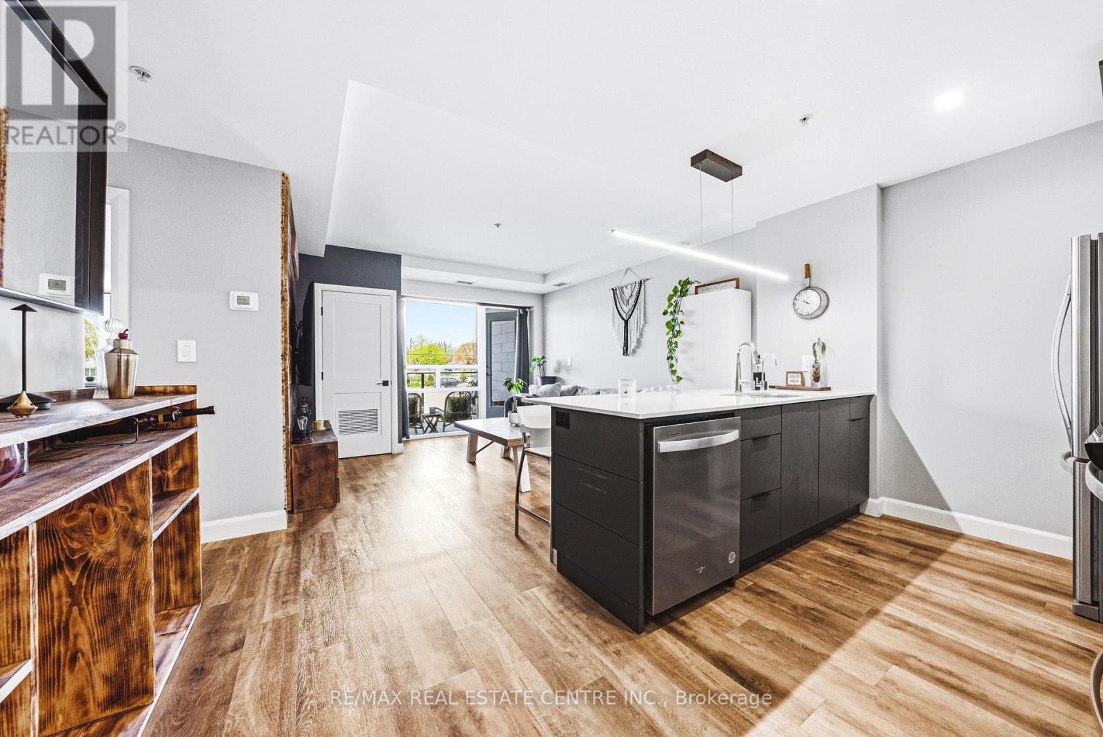 #111 34 NORMAN STREET - 5