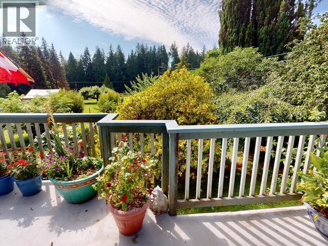 12328 HIGHWAY 101, Powell River