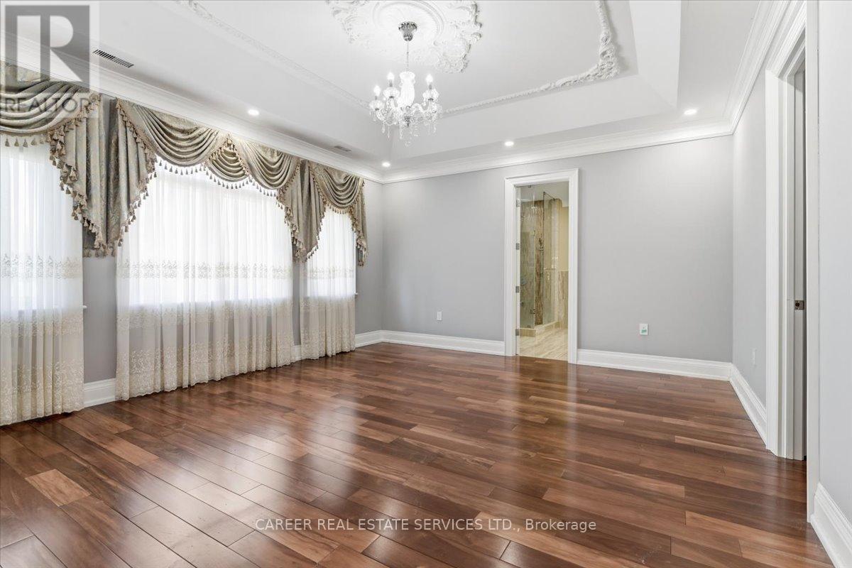 6 BELLEHAVEN CRESCENT - 31