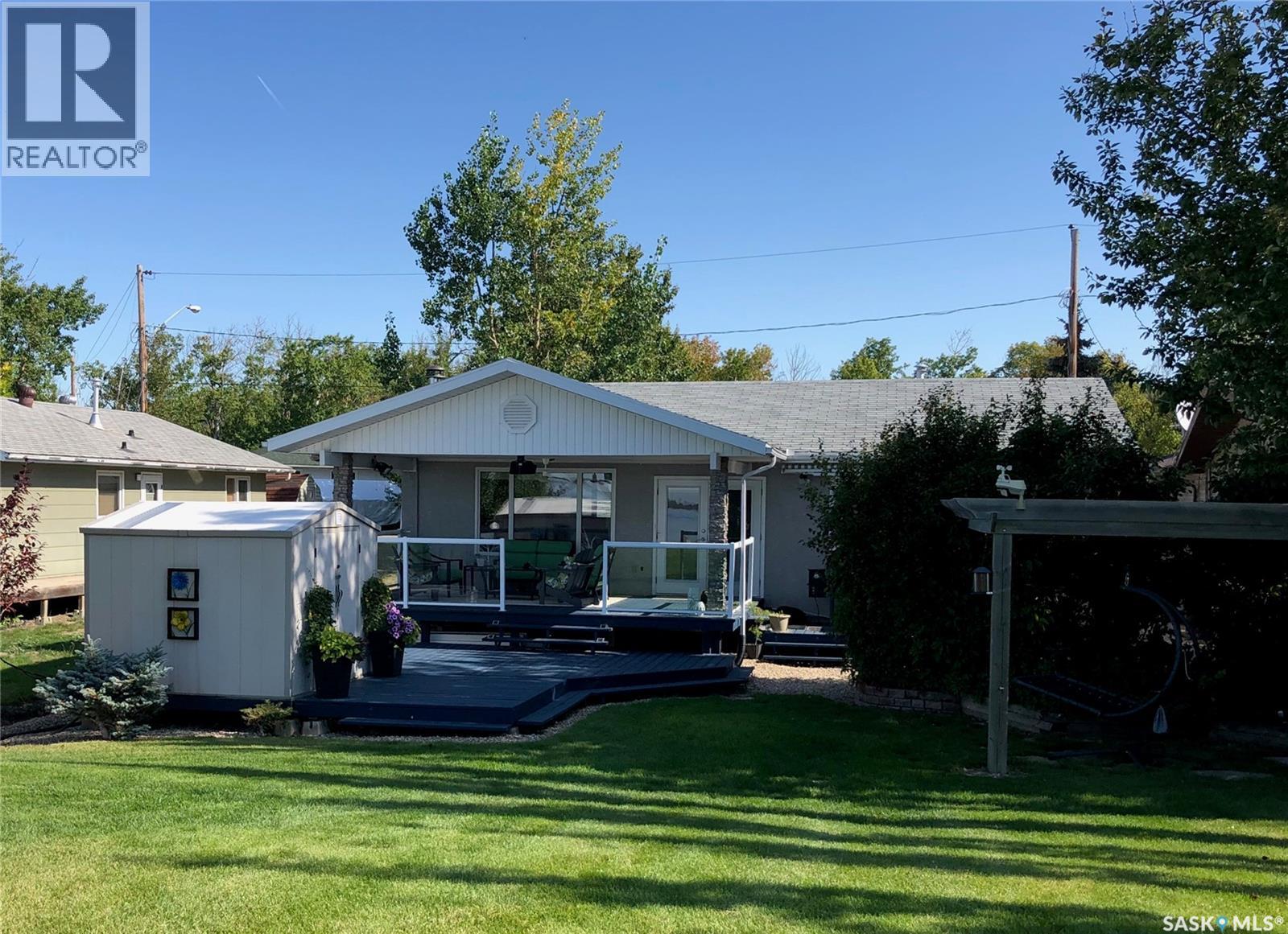 115 Lakeside DRIVE - 1