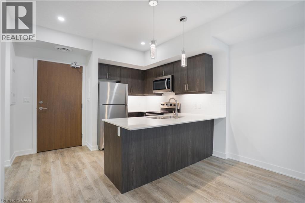 16 MARKLE Crescent Unit# 105, Ancaster, Ontario, L9G0H4 — Photo 4