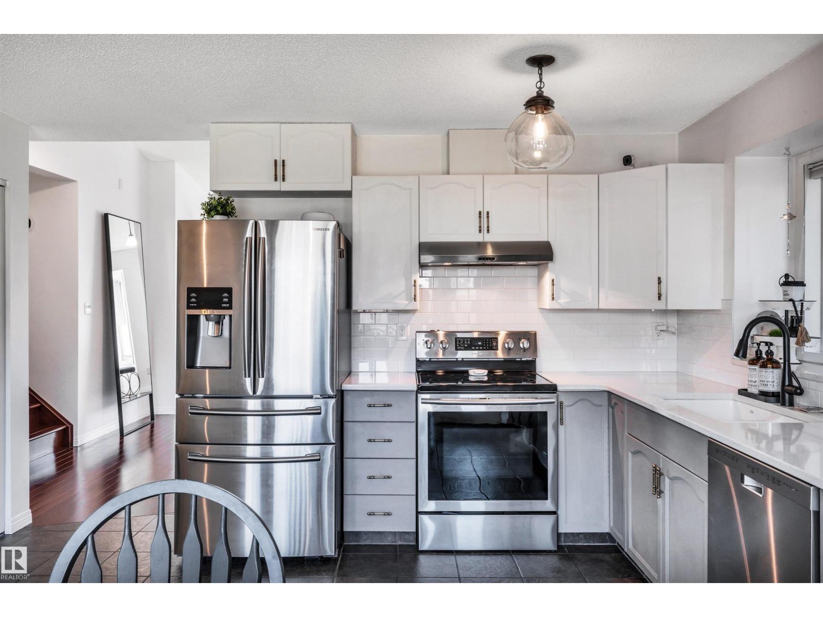 9008 169A AV NW, Edmonton