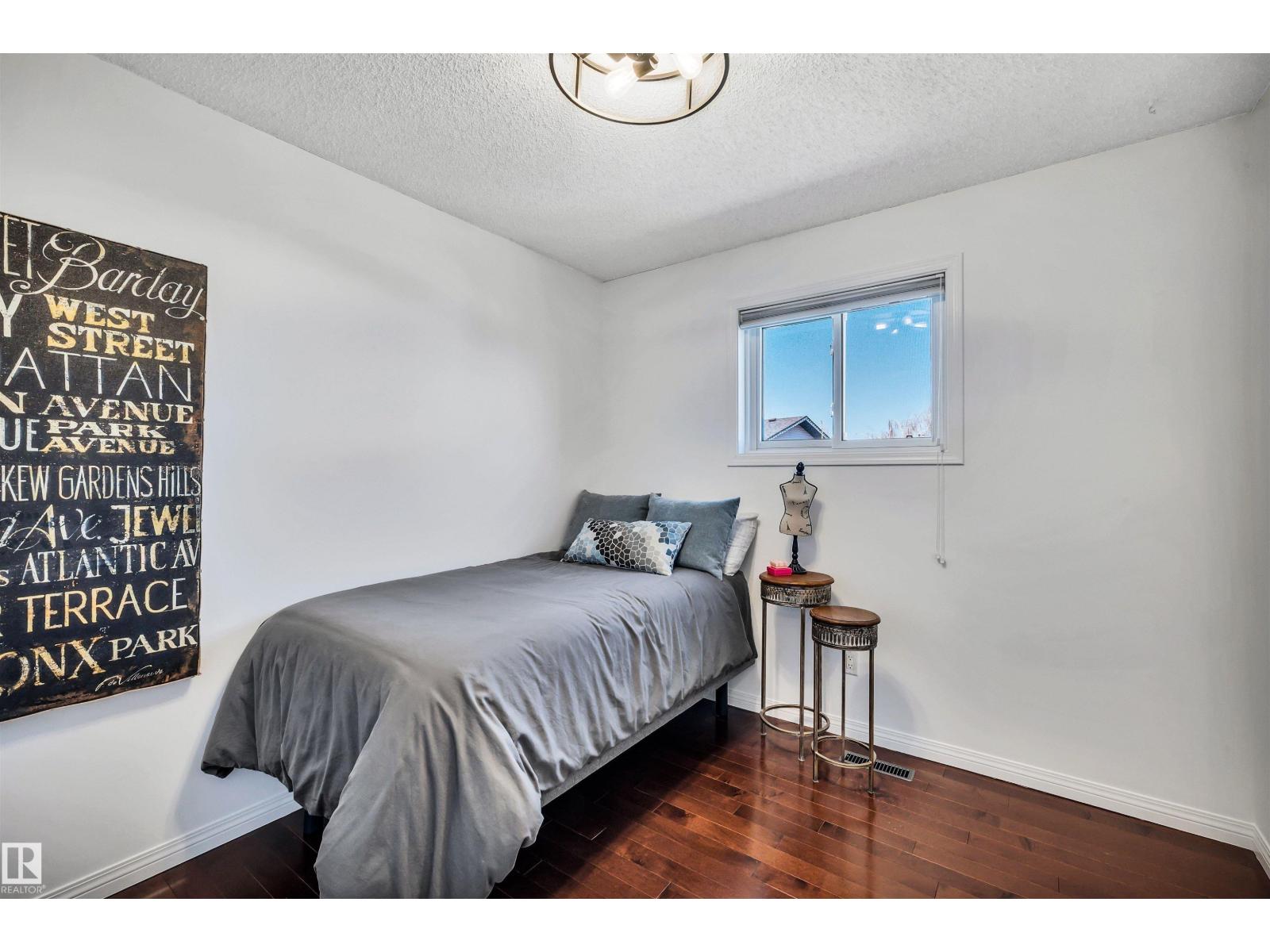 9008 169A AV NW, Edmonton
