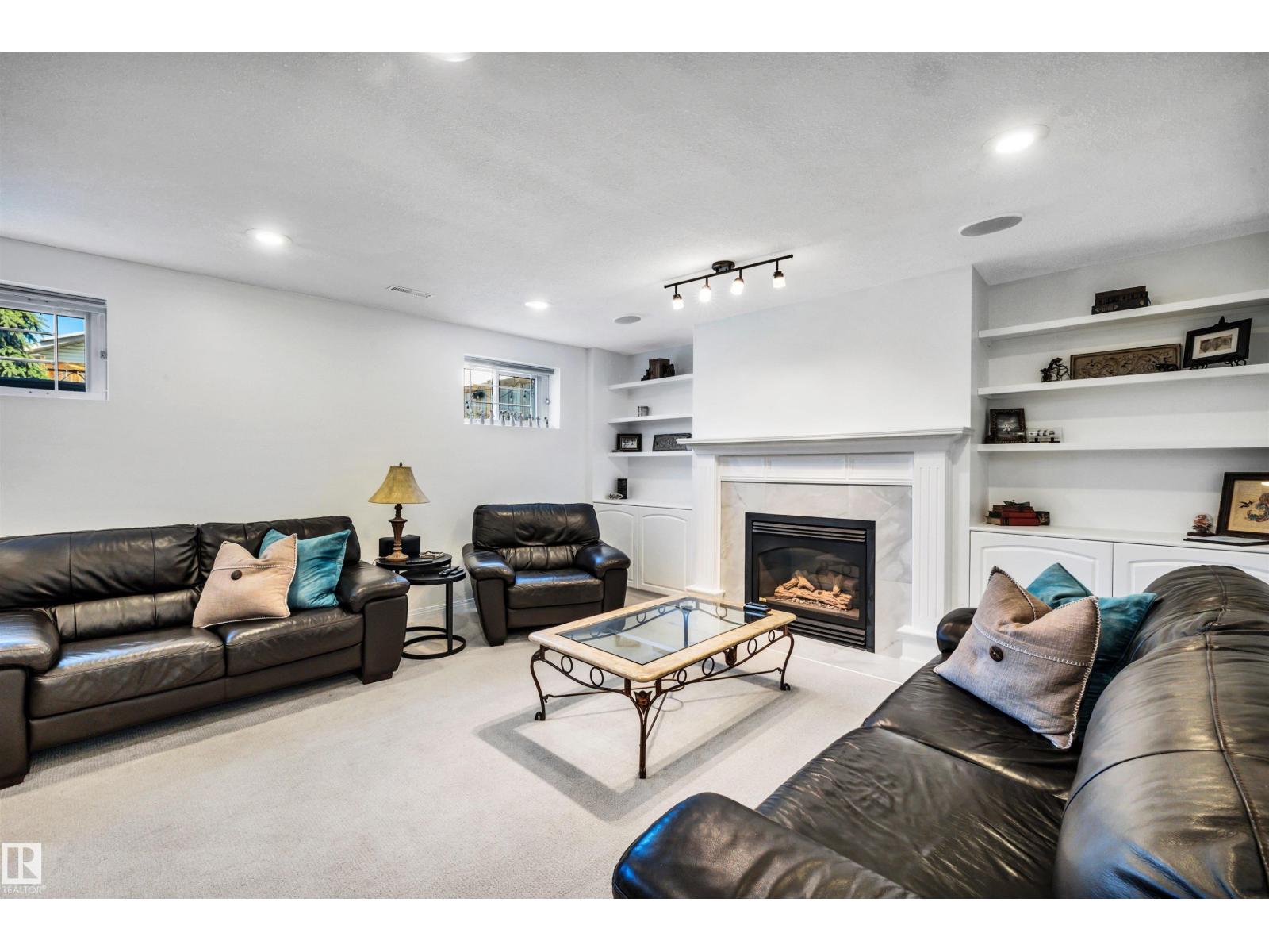 9008 169A AV NW, Edmonton