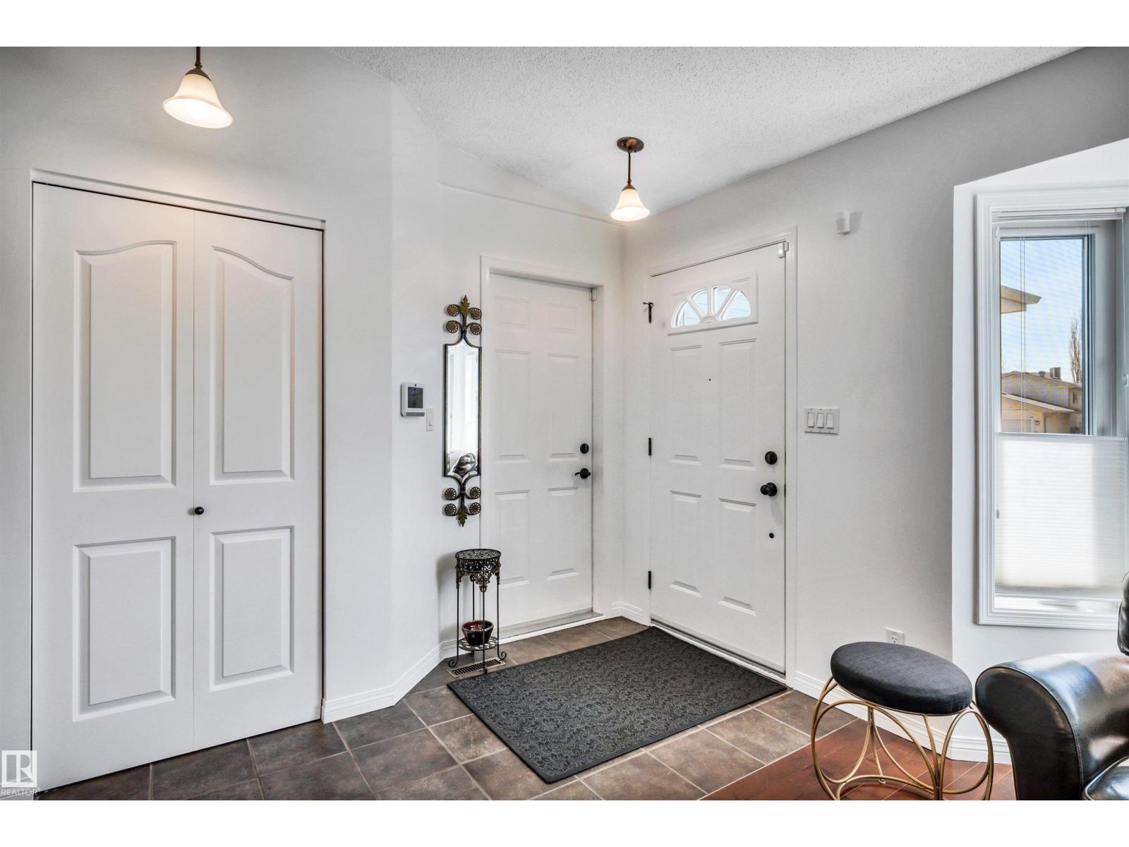 9008 169A AV NW, Edmonton