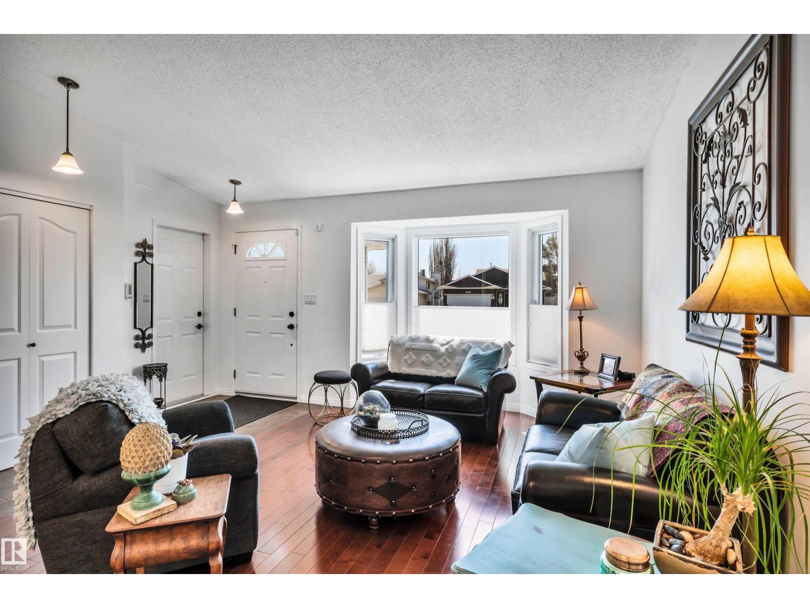9008 169A AV NW, Edmonton