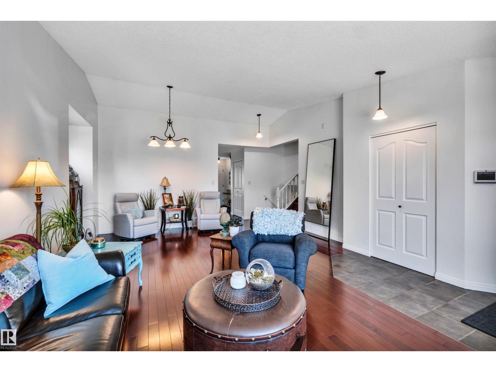 9008 169A AV NW, Edmonton