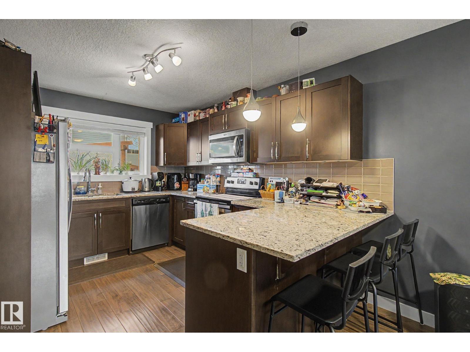 #210 401 SOUTHFORK DR - 12