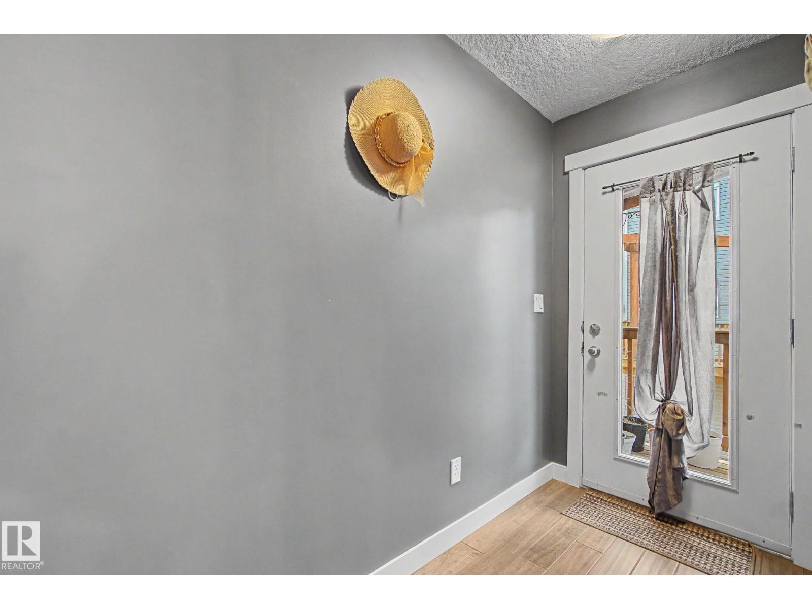 #210 401 SOUTHFORK DR - 18