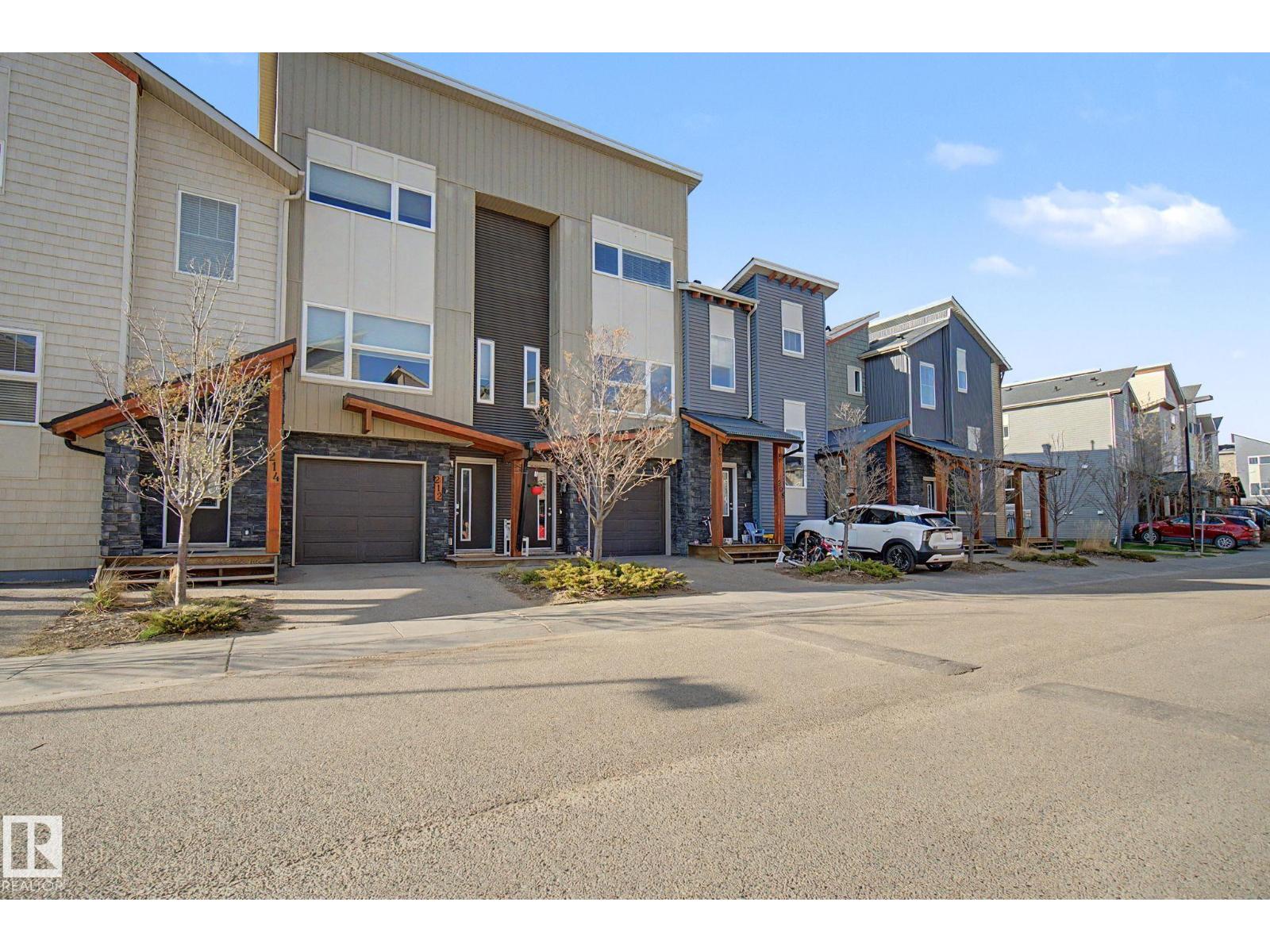#210 401 SOUTHFORK DR - 2