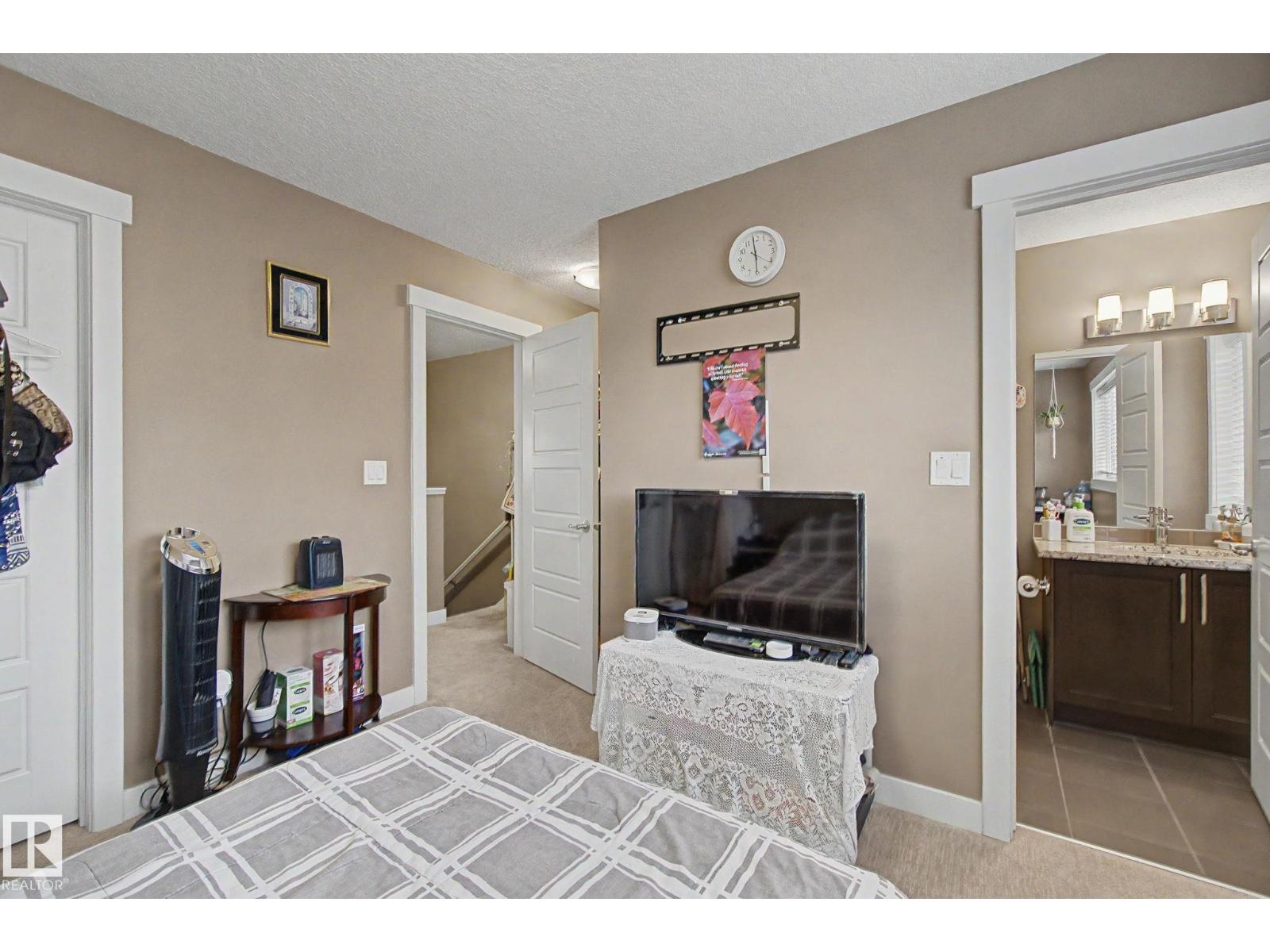 #210 401 SOUTHFORK DR - 27