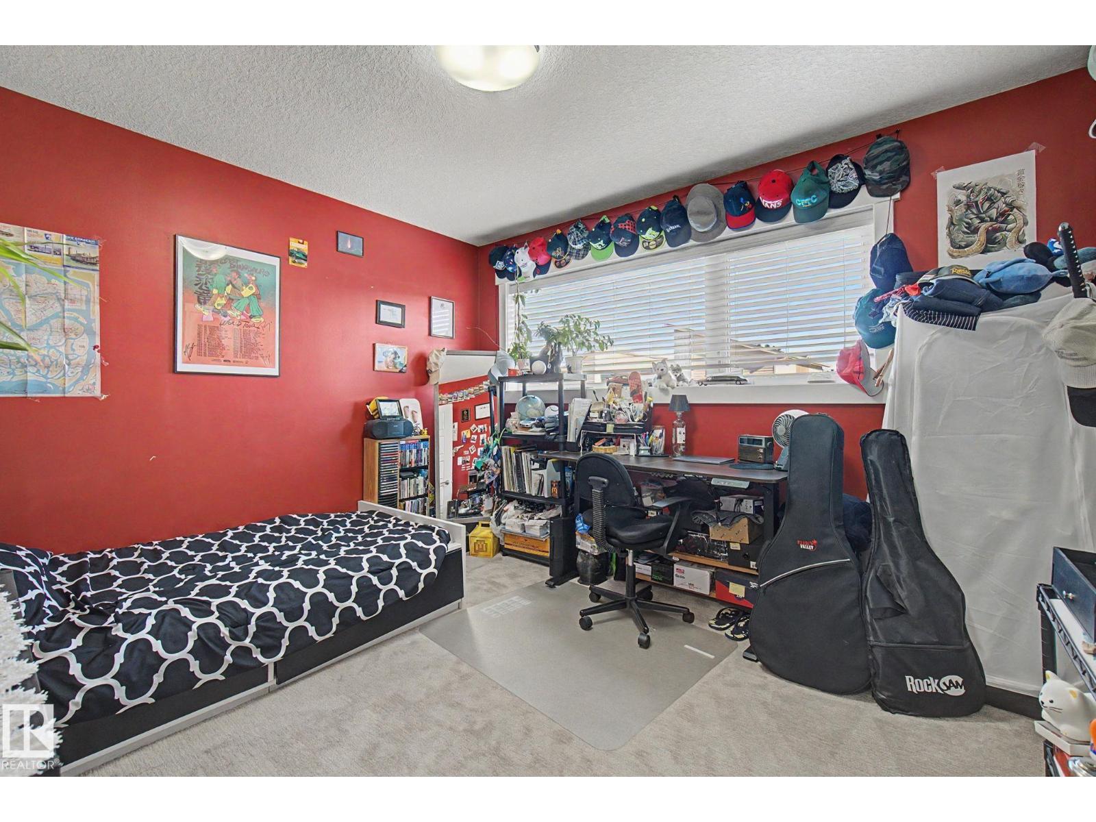 #210 401 SOUTHFORK DR - 33