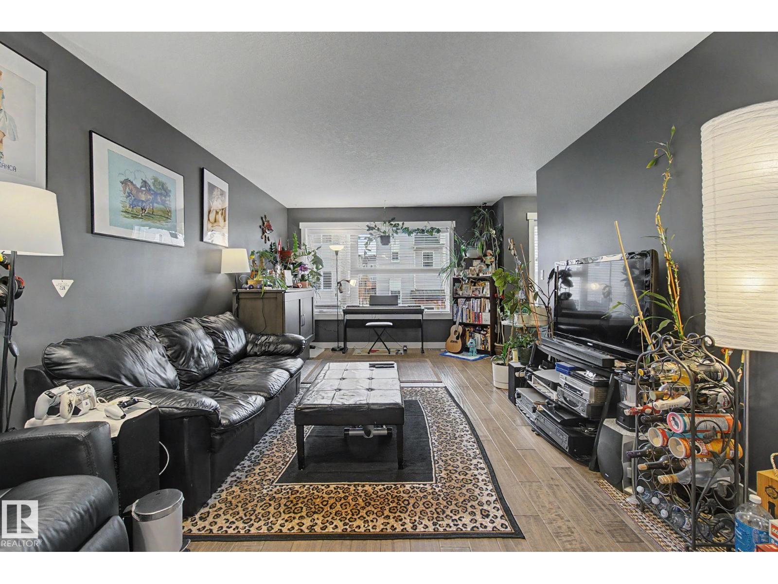 #210 401 SOUTHFORK DR - 8