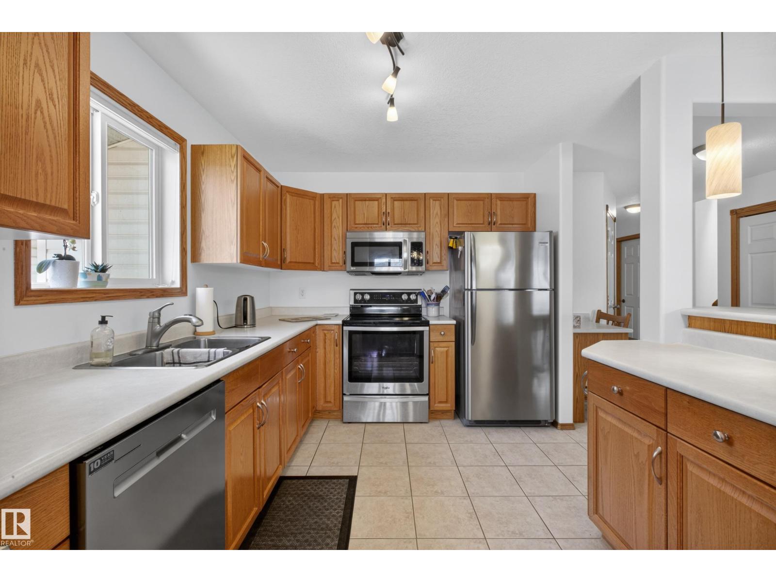 #110 4302 48 ST, Leduc