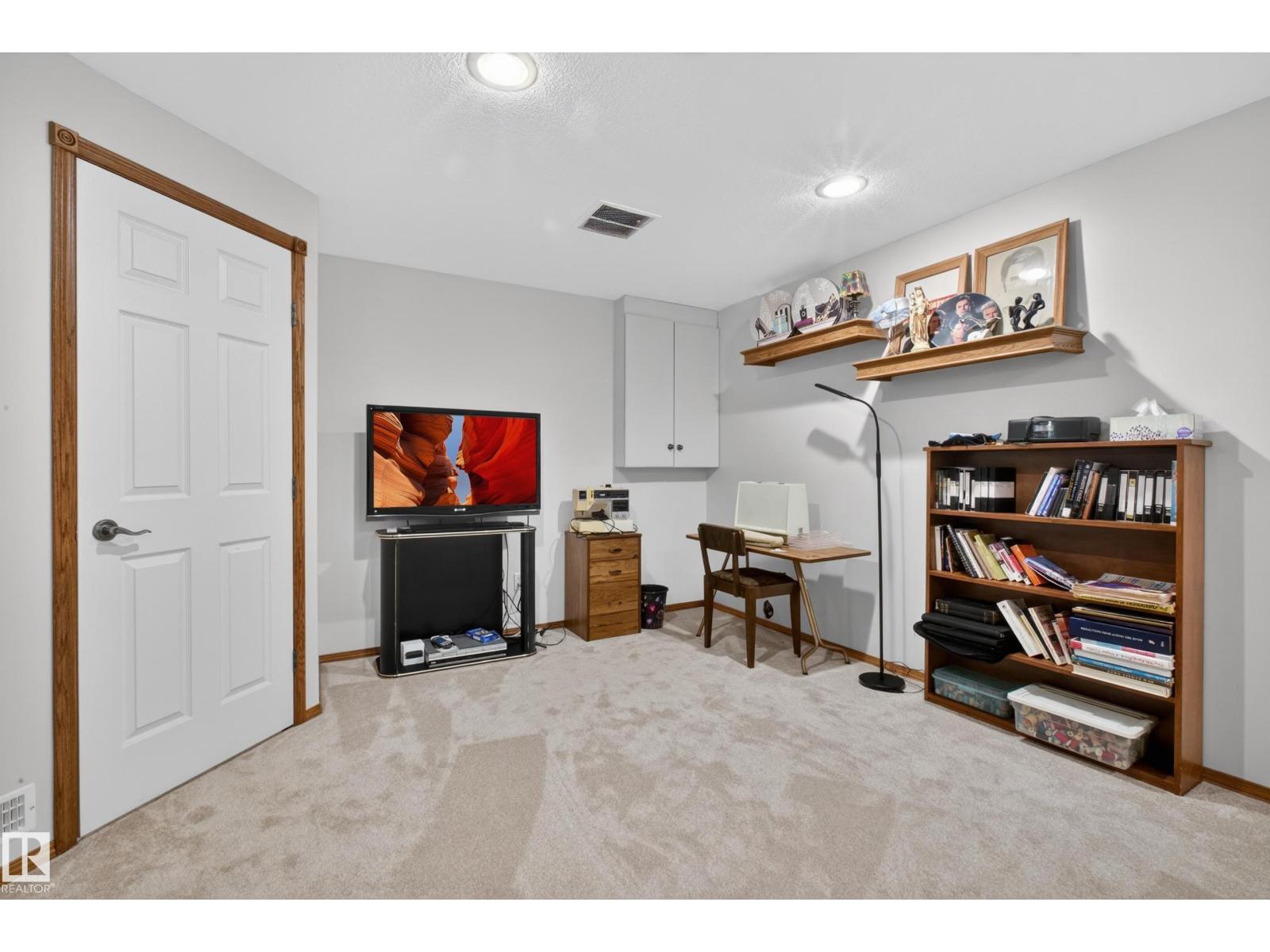 #110 4302 48 ST, Leduc
