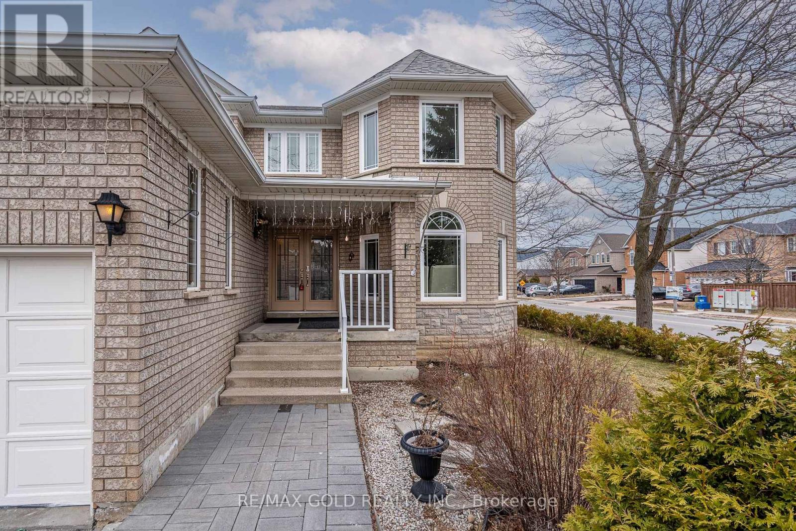 1 SPRUCELANDS AVENUE - 3