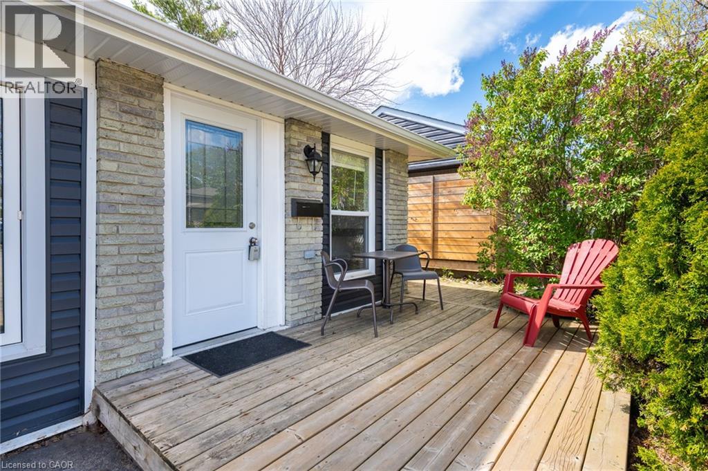 519 PINETREE Crescent - 3