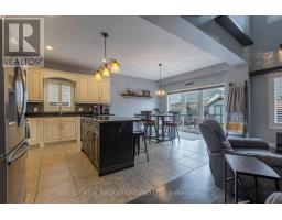 Sitting room - 50 Gaiser Road, Welland, ON L3C0B5 Photo 11