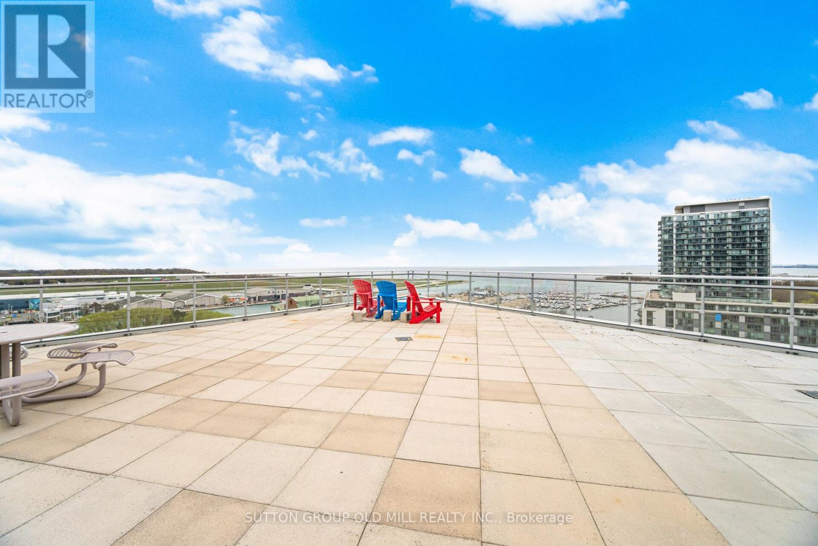 #909 650 QUEENS QUAY W - 38