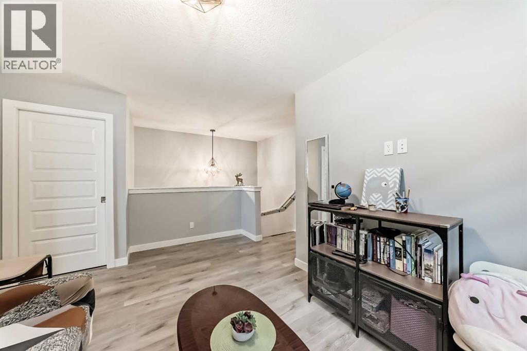 15053 37 Street SW - 30