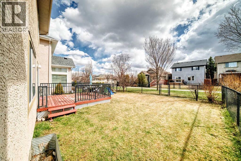 264 Everwillow Green SW - 1