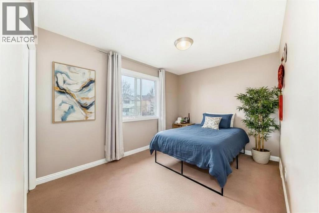 264 Everwillow Green SW - 26