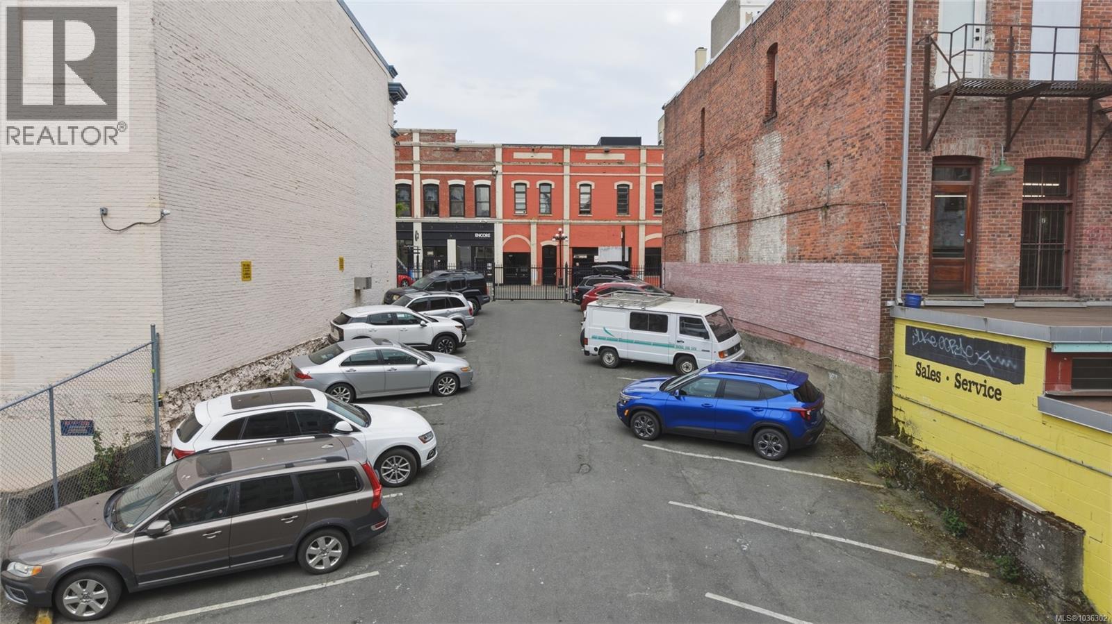 #203 610 Johnson St - 25