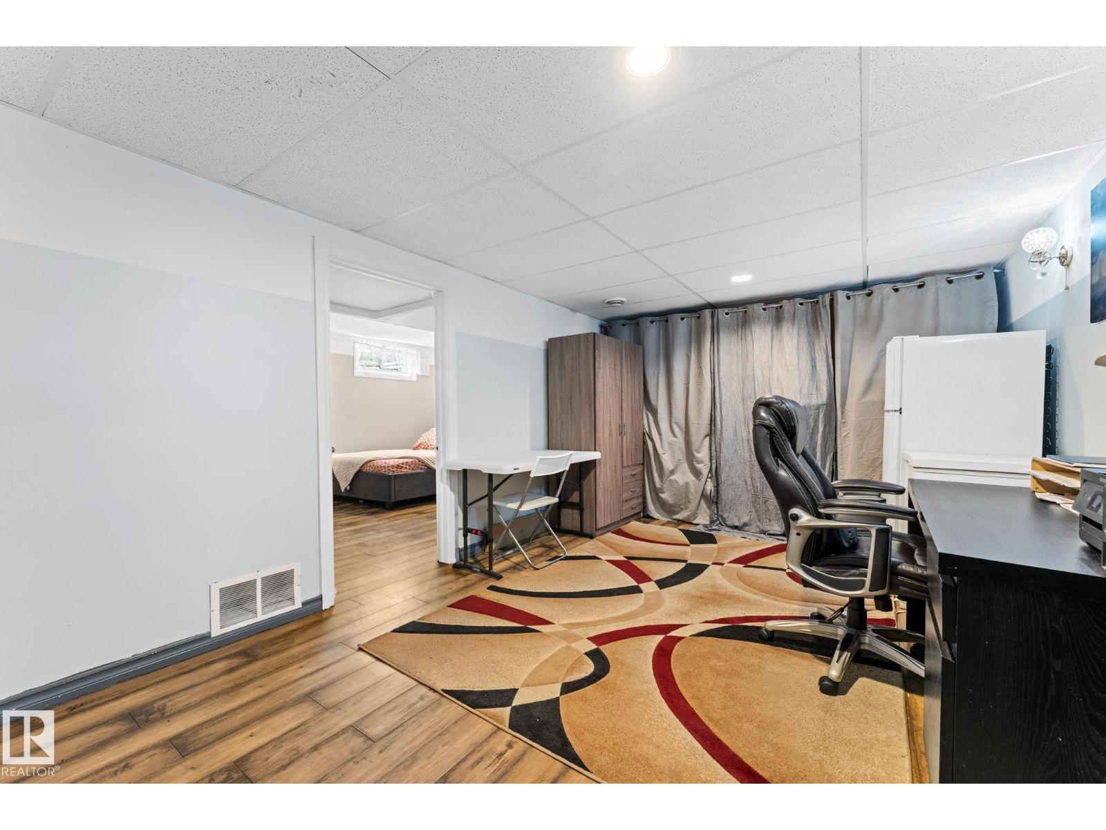 13330 89 ST NW, Edmonton