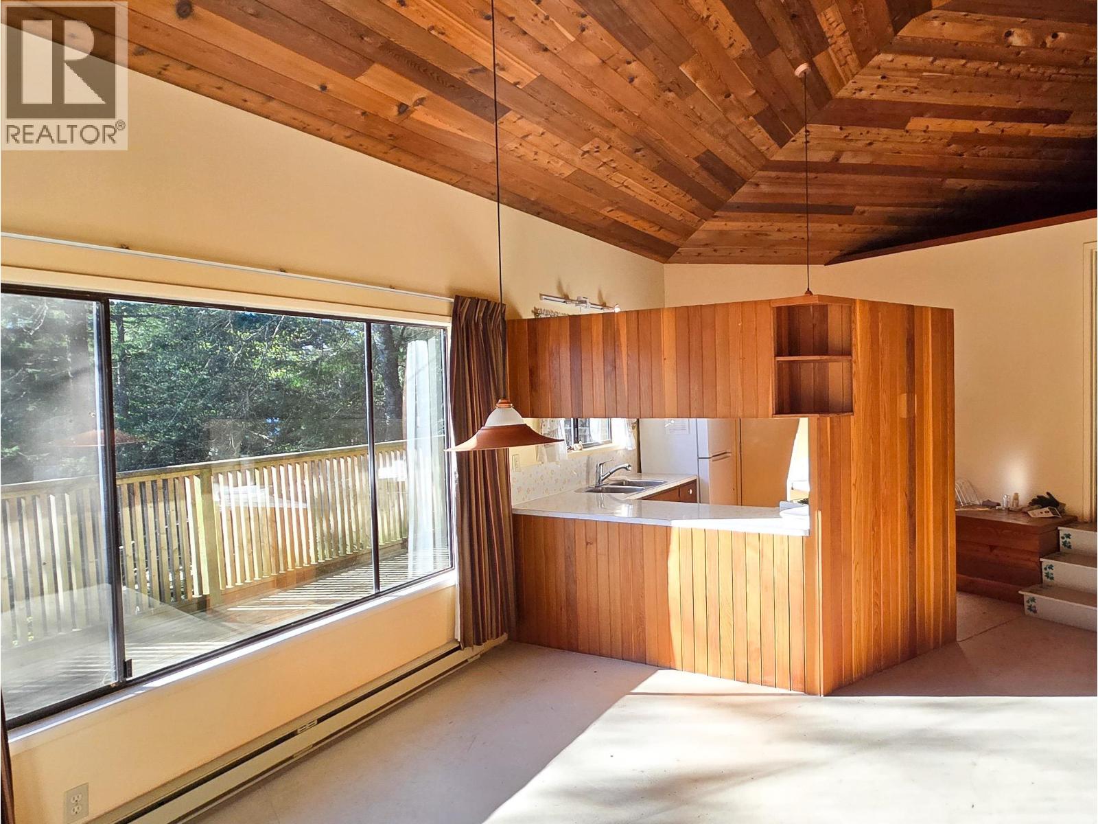 427 COLLINGWOOD ROAD, Keats Island
