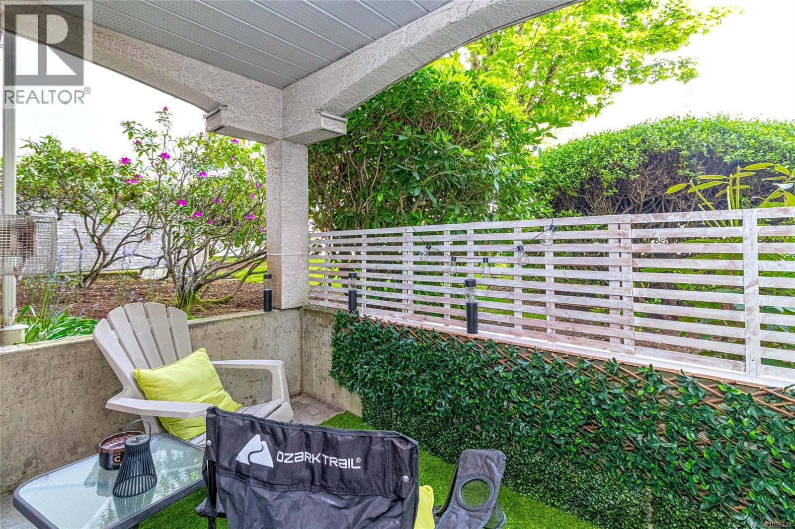 #107 873 Esquimalt Rd - 26