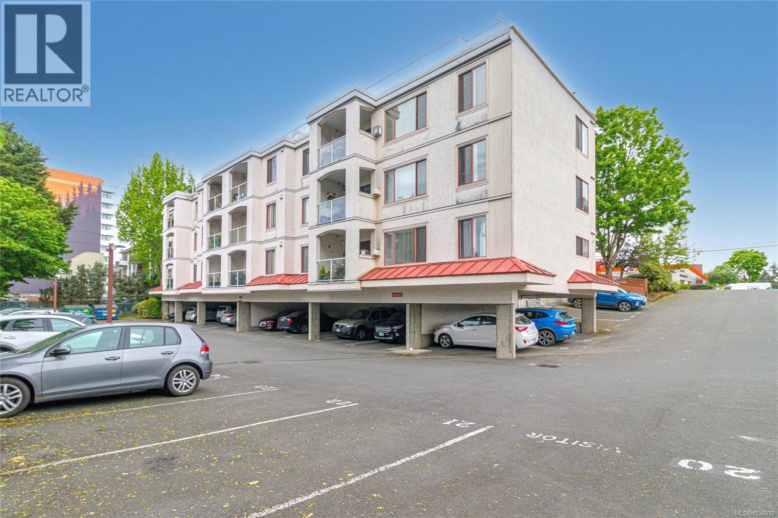 #107 873 Esquimalt Rd - 31