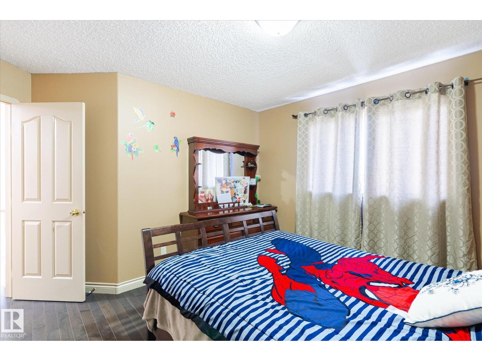 4908 187 ST NW, Edmonton