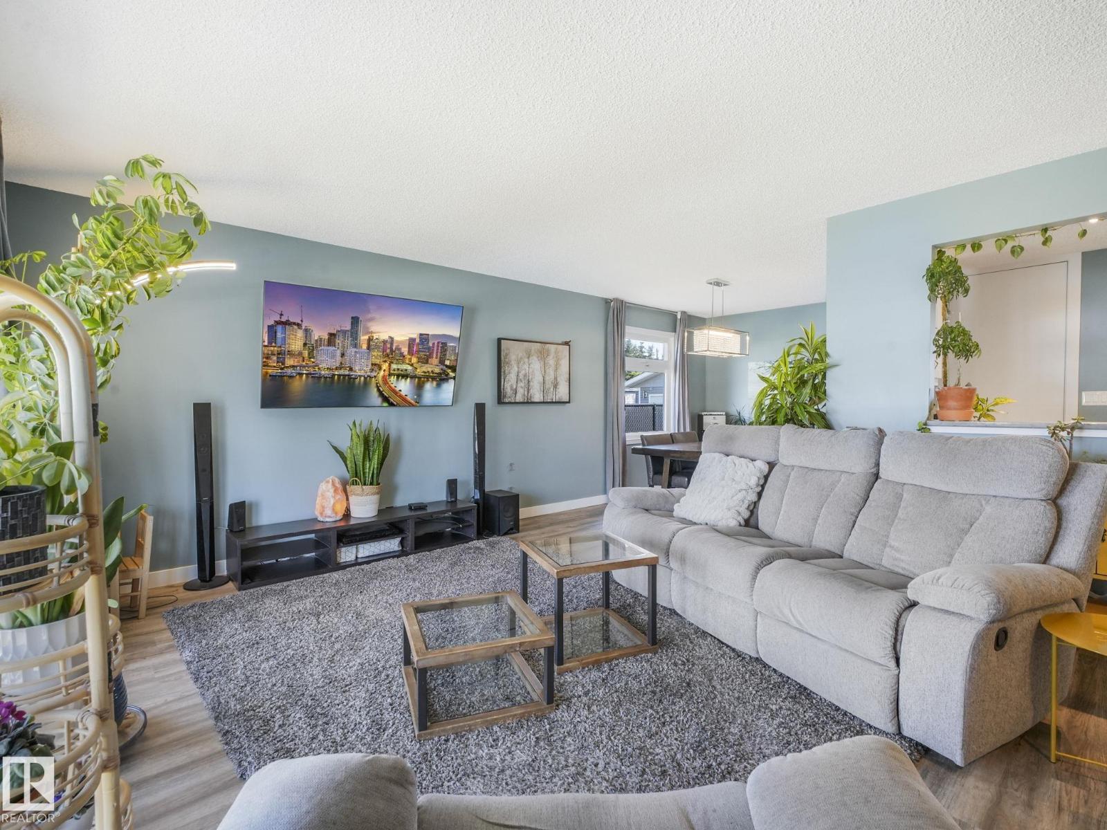 10629 167A AV NW, Edmonton