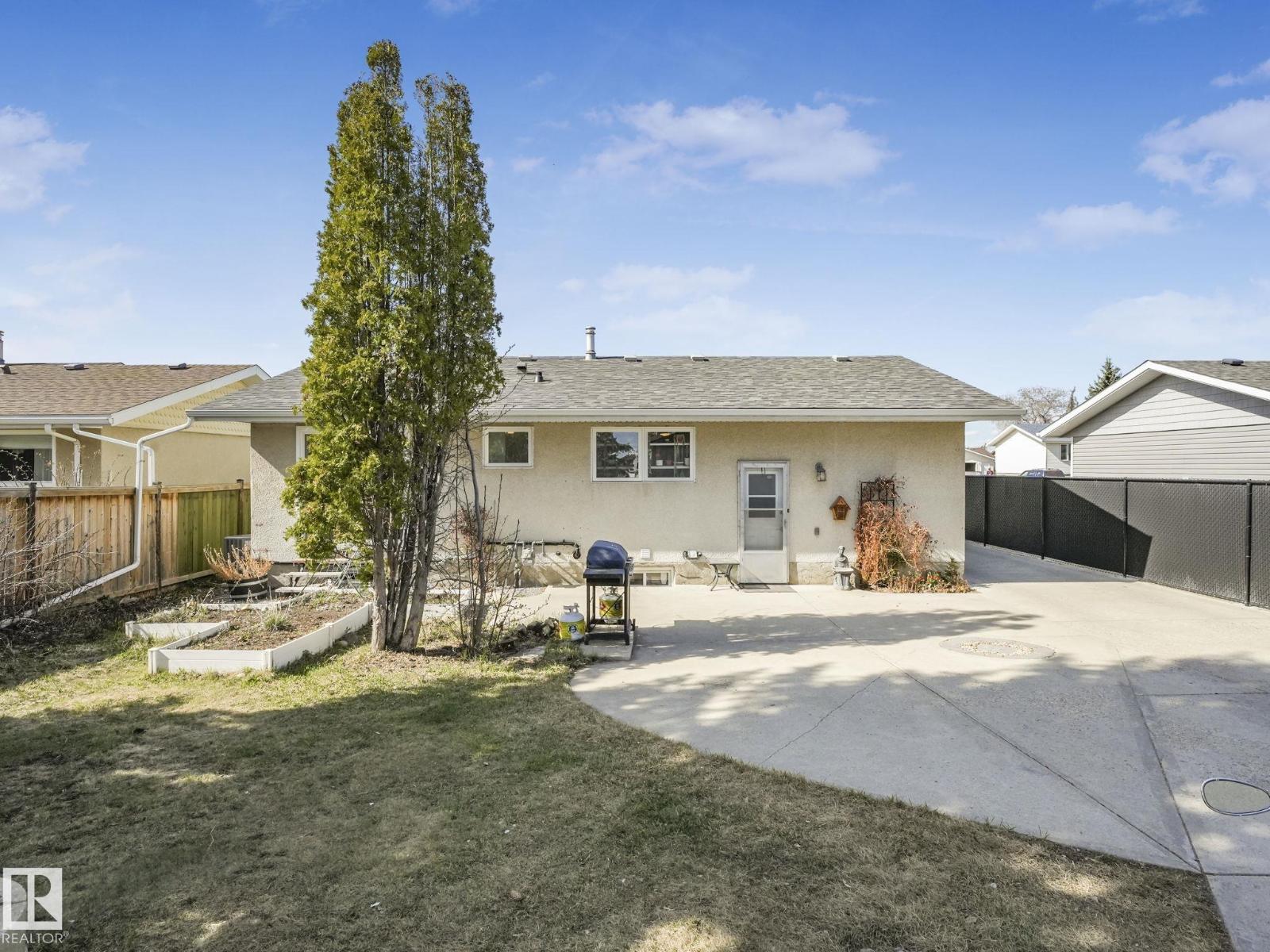 10629 167A AV NW, Edmonton