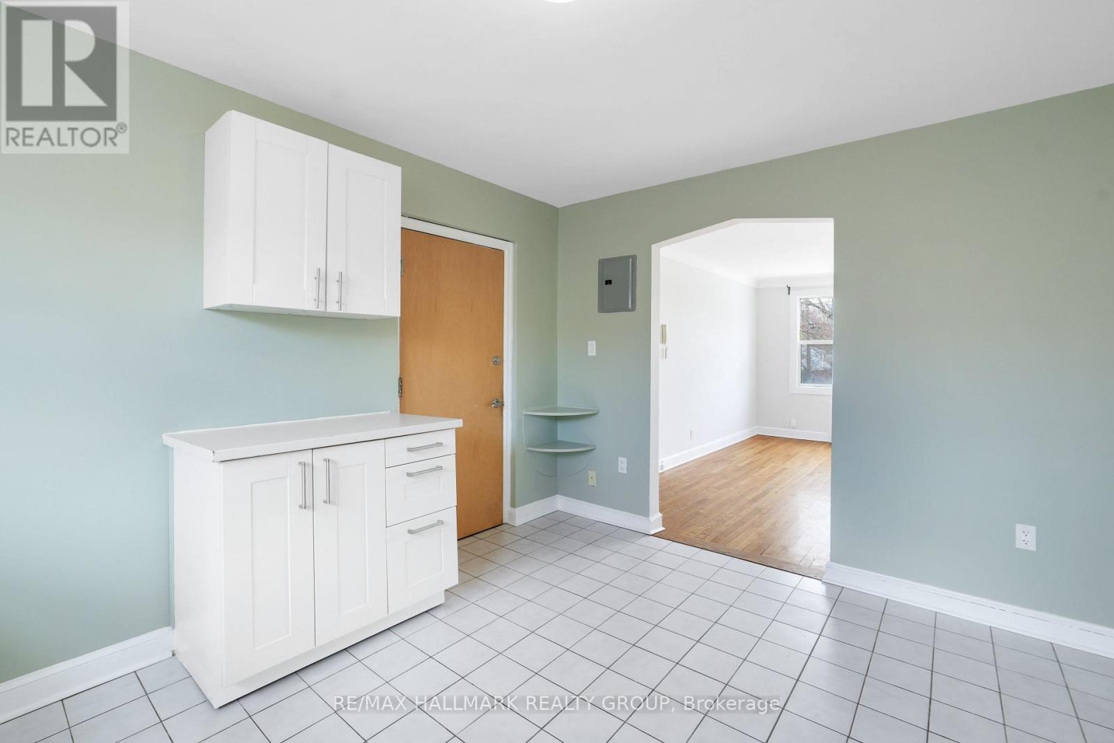 310 BYRON AVENUE - 24